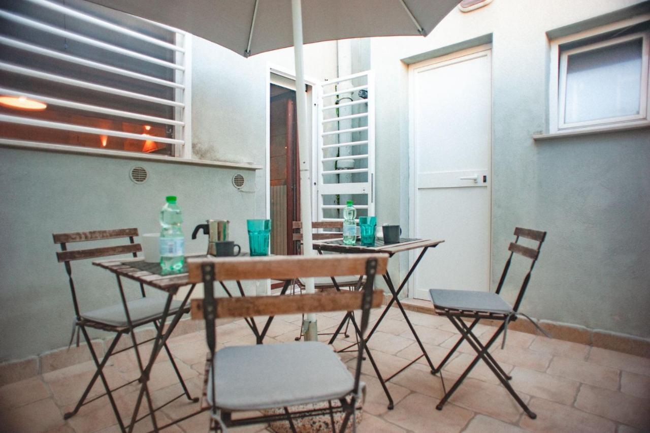 Apartamento Dimora Dei Nonni Bari Exterior foto